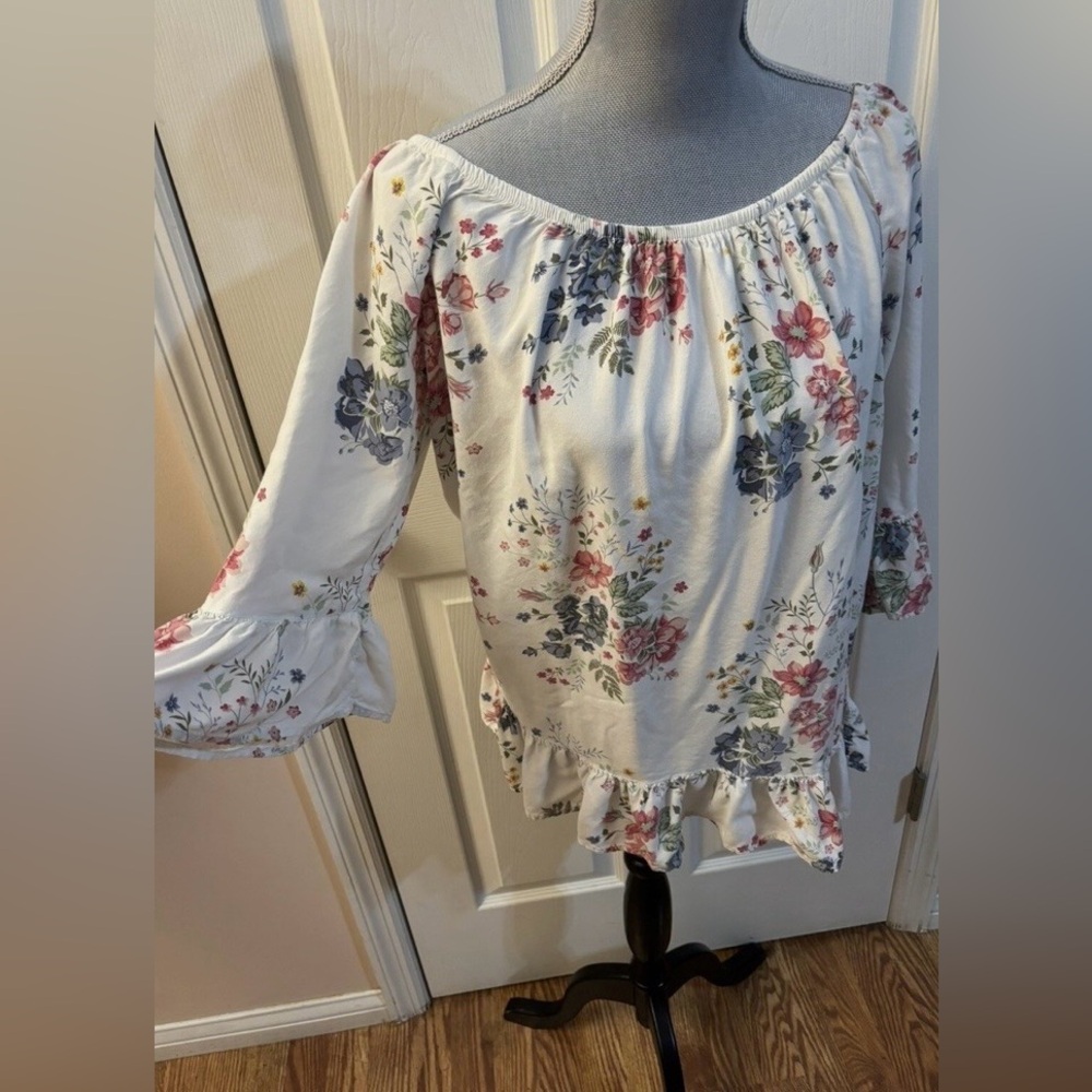 Terra & Sky White Floral Peasant Ruffle Blouse